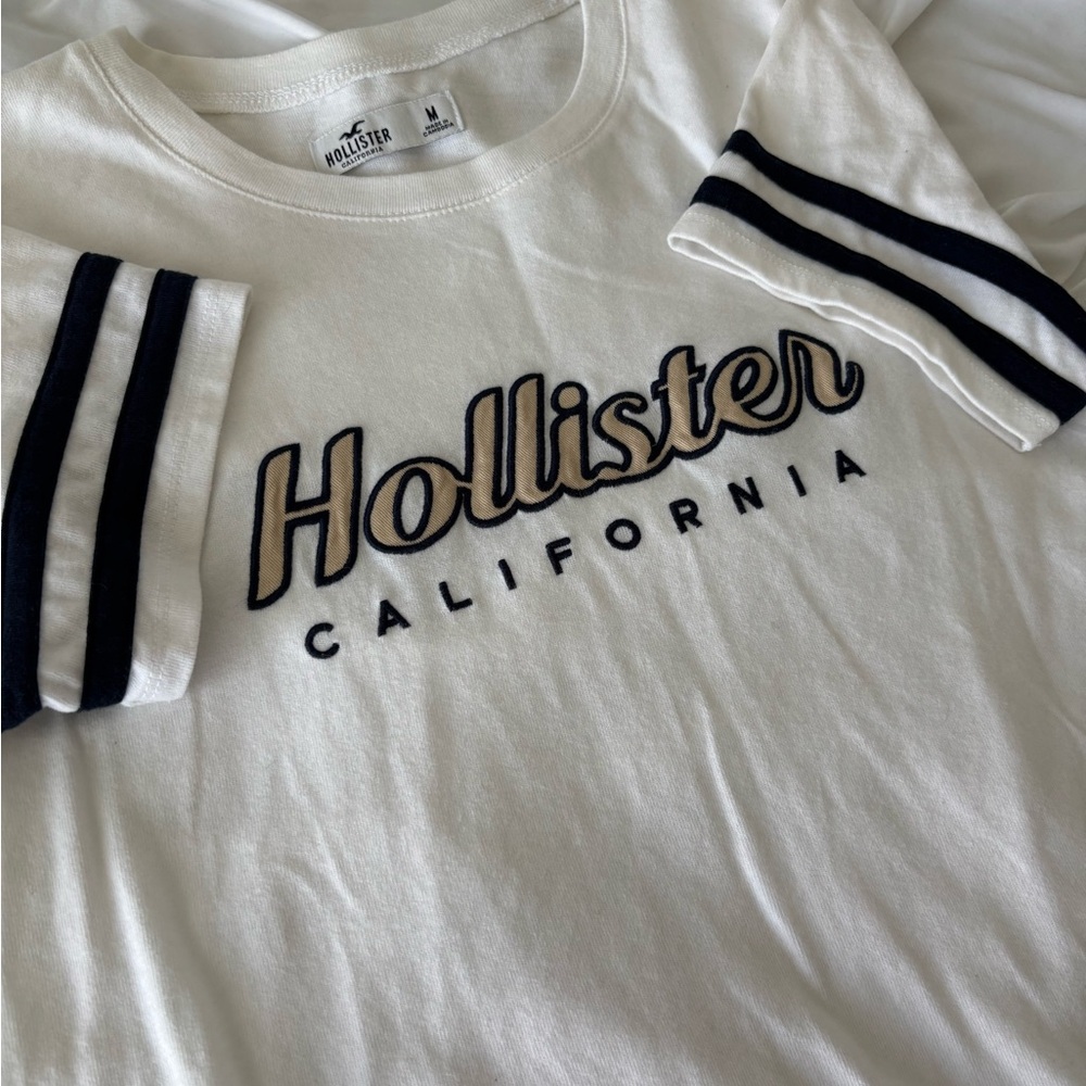 Hollister White and Black Short Sleeve Tee with Sporty Accents